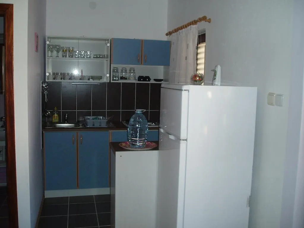 Apartments Banoci Vir Horvátország