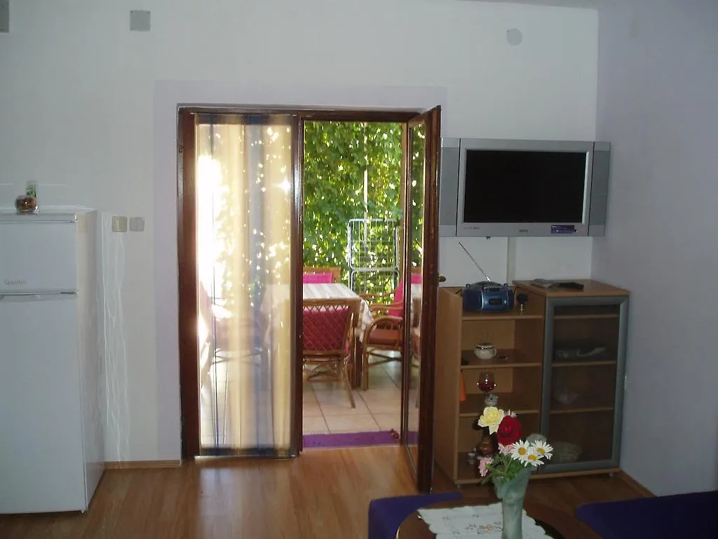 Apartments Banoci Vir