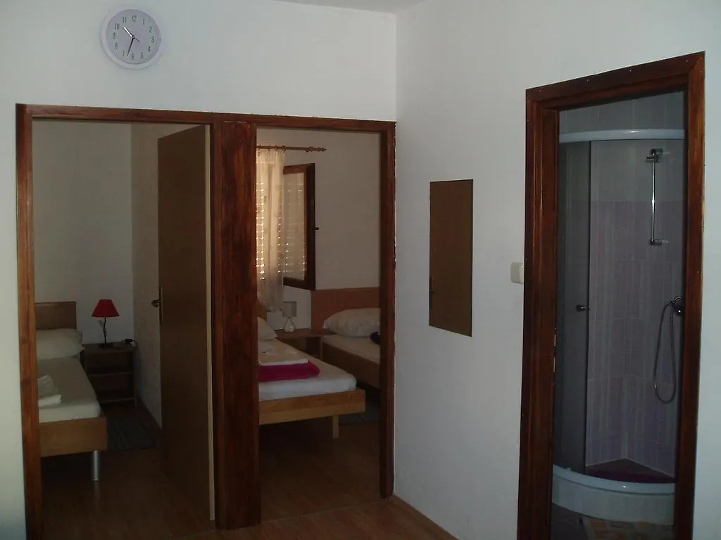 Apartments Banoci Vir