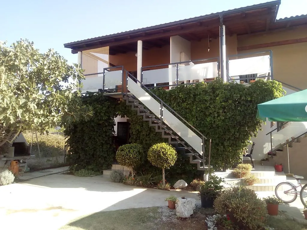 Apartments Banoci Vir